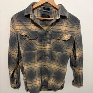 Pendleton Men's Burnside Double-Brushed Flannel Shirt in a grey multi plaid
